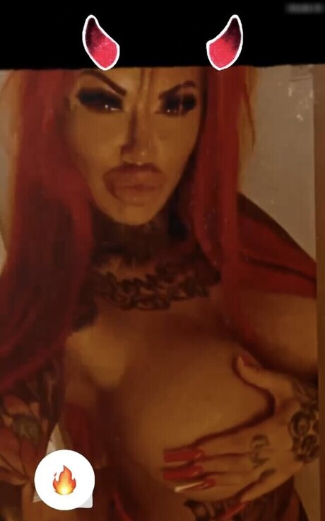 Catherine Teufelsweib modelo exclusivo galerías