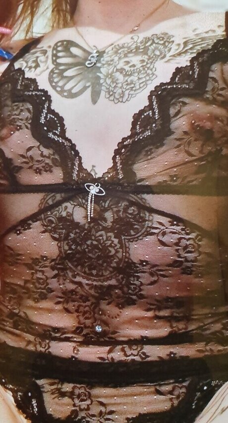 x no interest x sexo modelo archivo