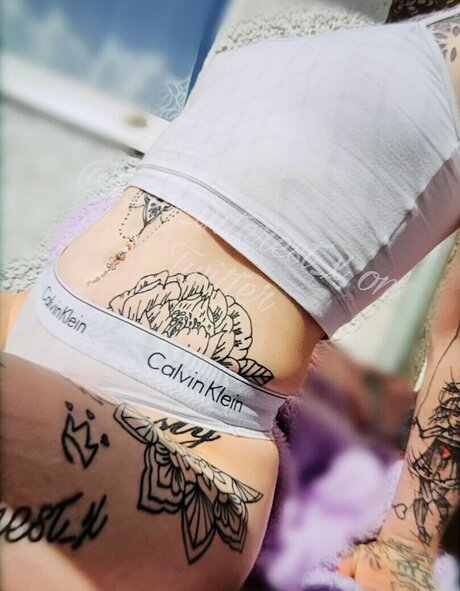 x no interest x modèle pornographique galeries