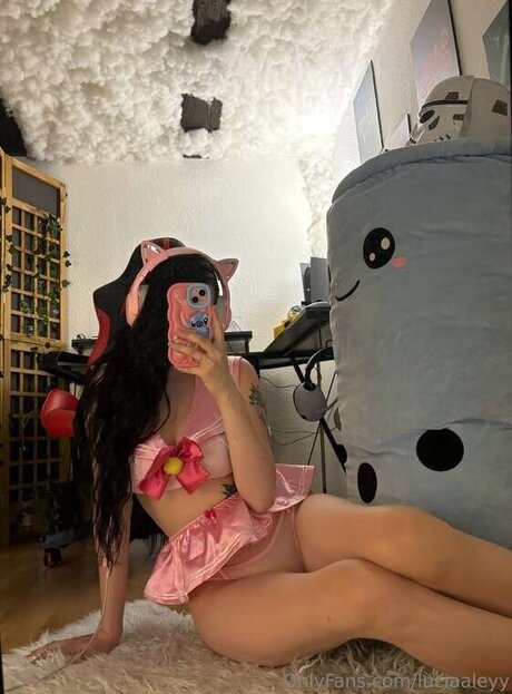 luciaaleyy star du porno collection