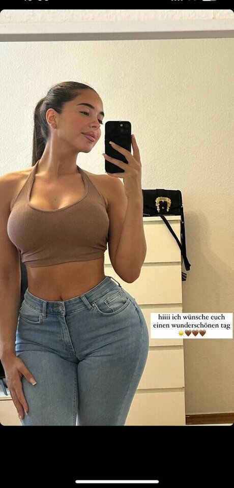 Lya Aylin actriz de desnudos imágenes