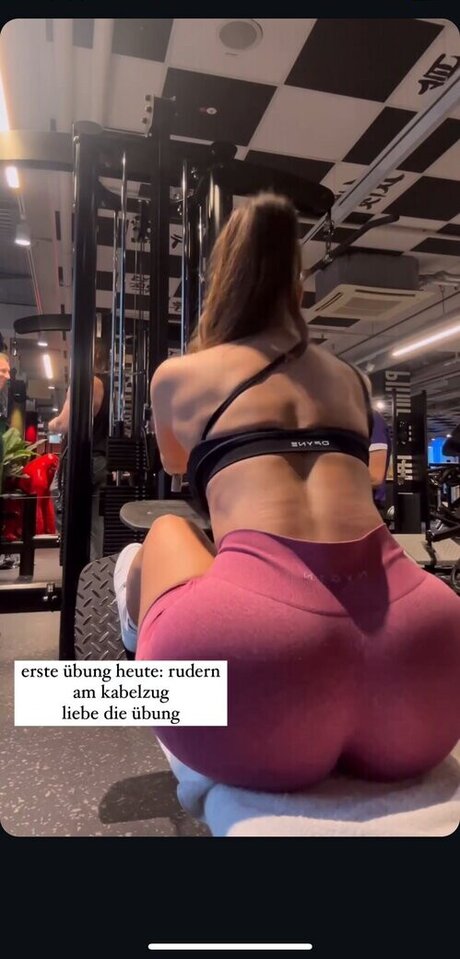 Lya Aylin modèle gratuit photos