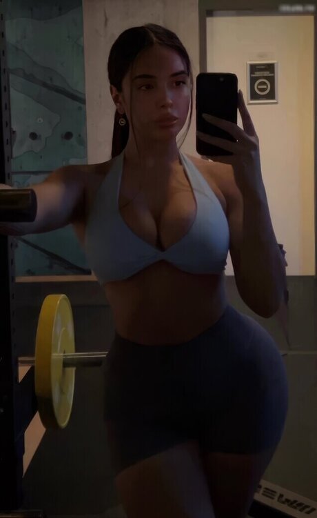 Lya Aylin actriz de desnudos imágenes