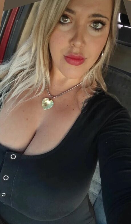 anto robazza actrice érotique galeries