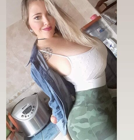 anto robazza actrice porno photos