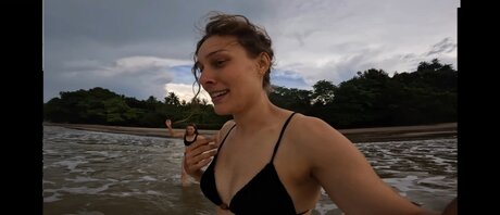 Sabrina Outdoor hermosa estrella imágenes