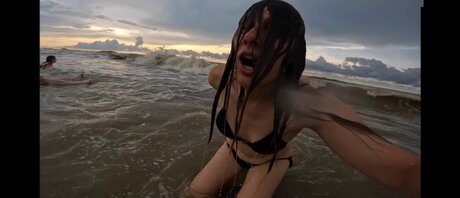 Sabrina Outdoor star du porno chaude img