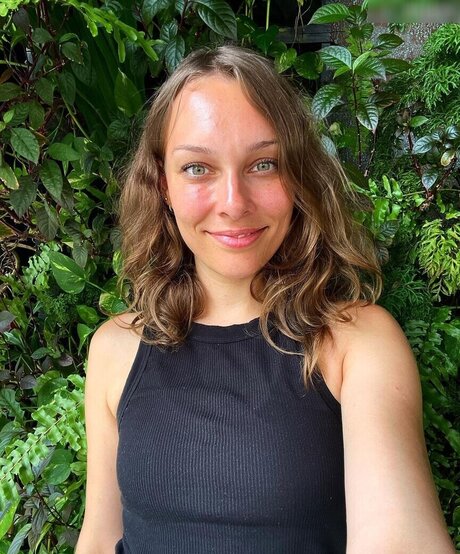 Sabrina Outdoor hermosa estrella porno galería