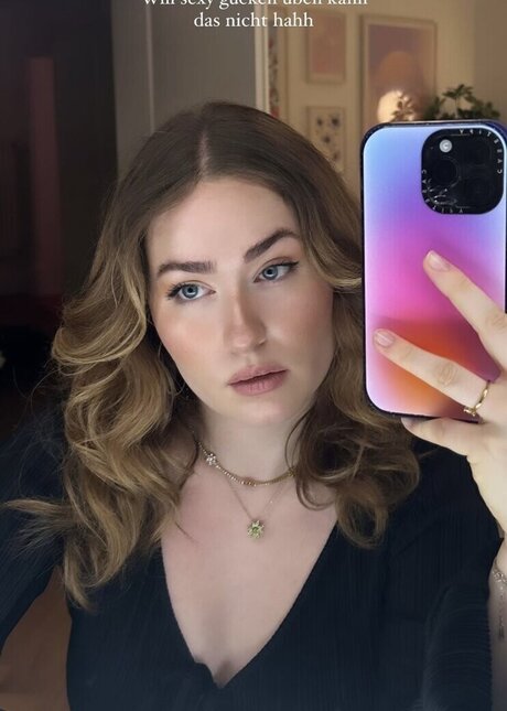 pelirroja chorro onlyfans pornografia exclusiva imágenes