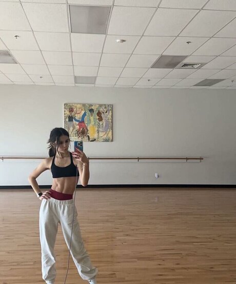 Lauren Avelina modelo gratis galería