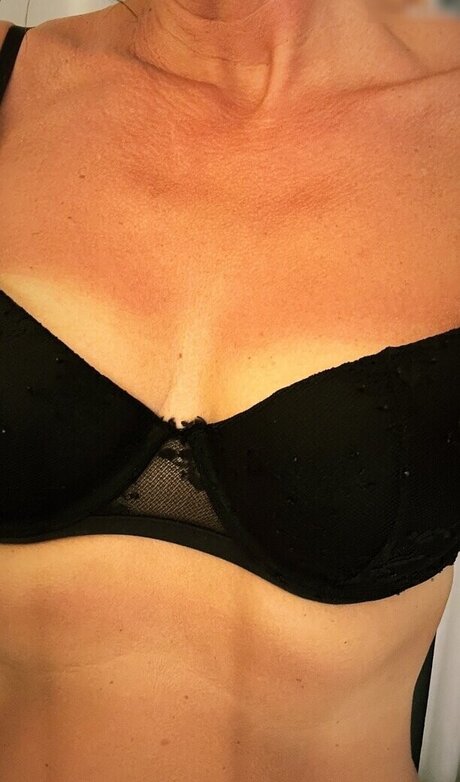 Martina Reuter étoile érotique collection