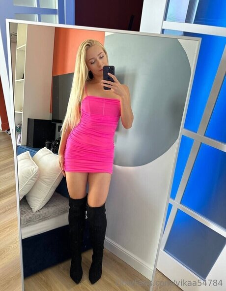 Vikaa54784 sexe star img