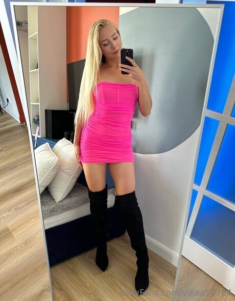 Vikaa54784 estrella porno exclusiva fotos