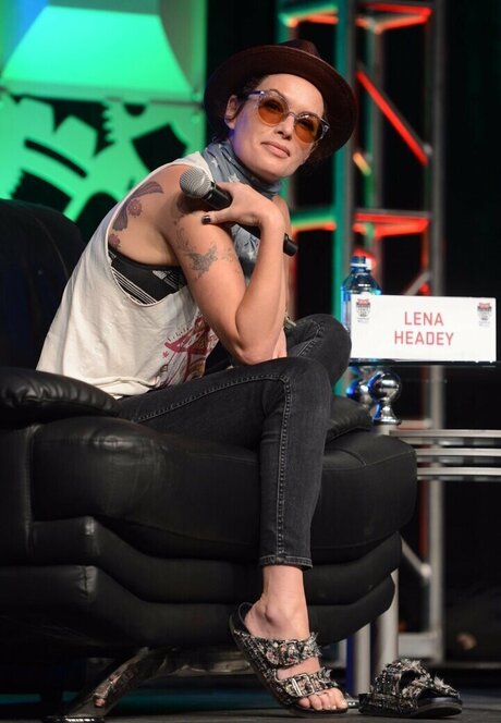 Lena Headey art modèle archive