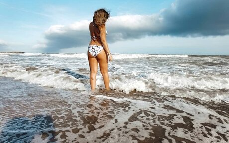 Nicole Miss opel modelo adulto archivo