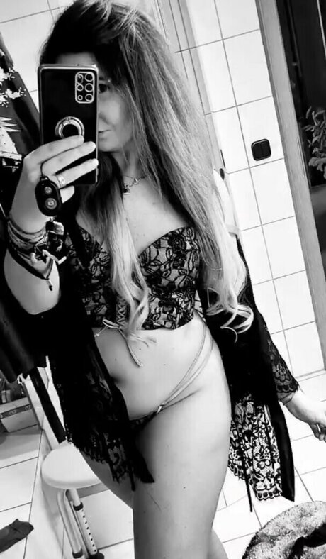 Nicole Miss opel arte estelar galería