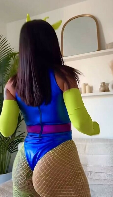 Breezy Foxx sexy star gallery