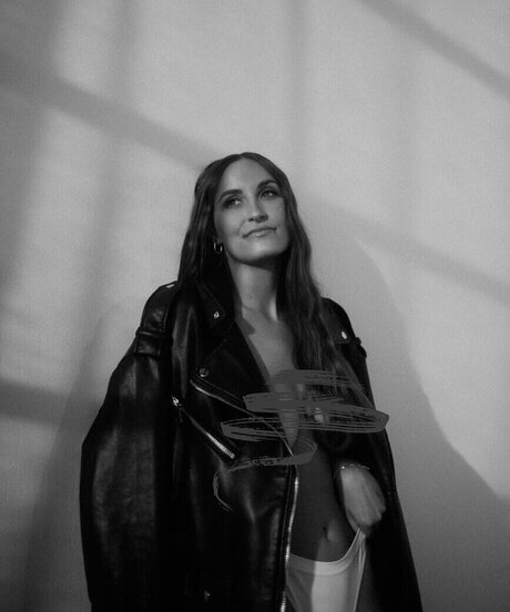 Kim F ngeling actrice libre collection