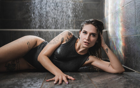 hi iam sara arte modelo imagen