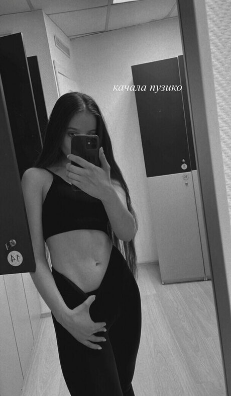 Shcherbakova Darya modelo desnudo galería