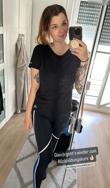 Jovlekaline estrella caliente archivo