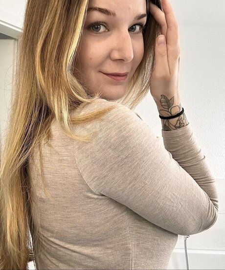 Jovlekaline modèle de sexe img