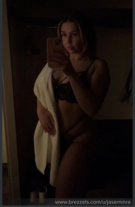 Jaseminra modelo sexy imagen