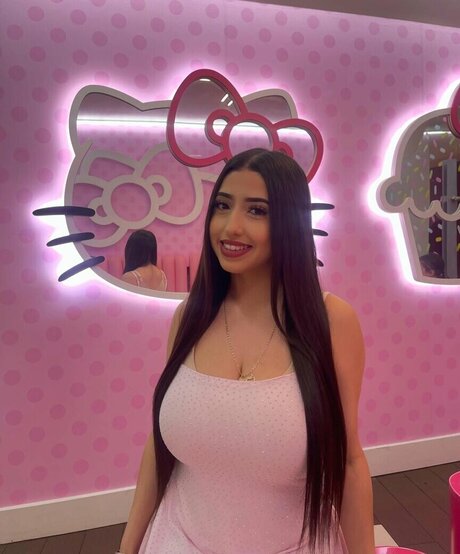 ashleyarambulaa haut modèle des photos