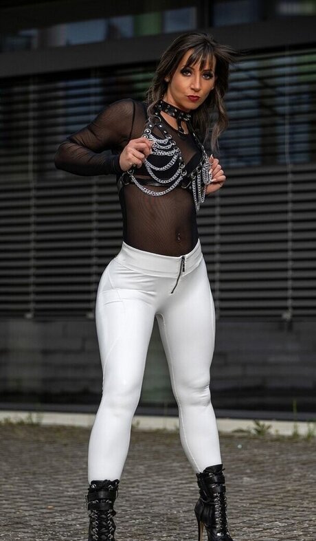 Susann1131 estrella del arte fotos