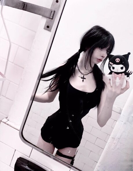 Sashad0ll actrice adulte des photos