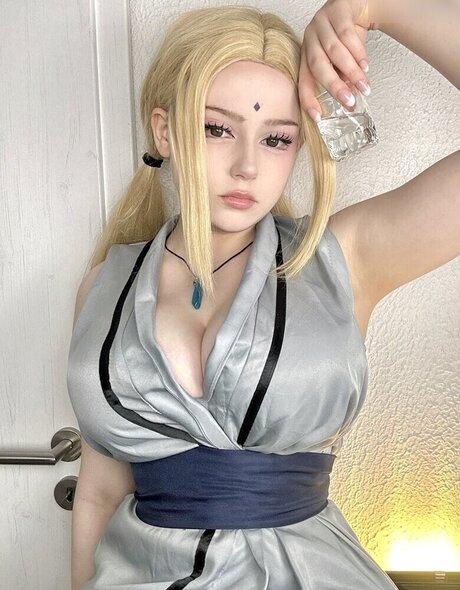 Mina min nudes model pics
