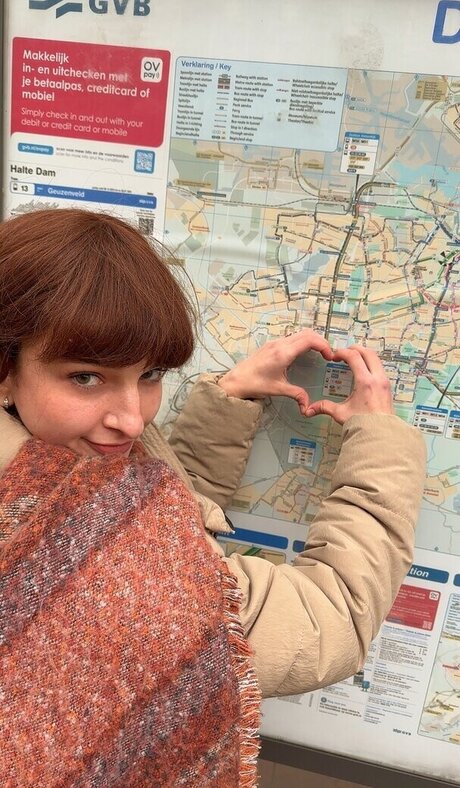 Dutchflirt actriz atractiva foto