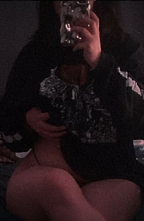 bl00dyh4nd hermosa estrella porno galería