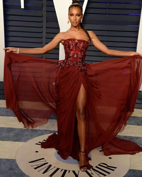 Jasmine Tookes estrella porno hd foto