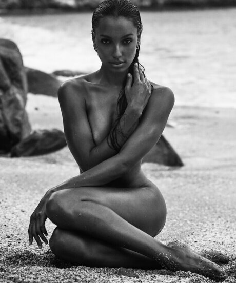 Jasmine Tookes libre de estrellas galería