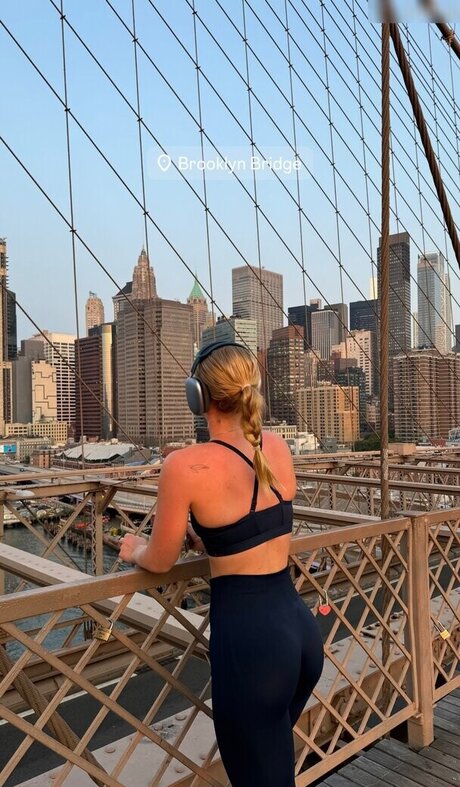 Majaaleonie modelo hermosa imagen