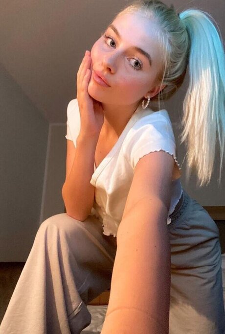 Jellina actriz perfecta fotos