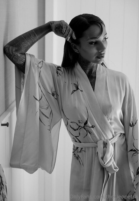 Cleo Petra estrella exclusiva archivo