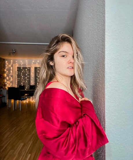 Mondwika hermosa estrella porno galerías