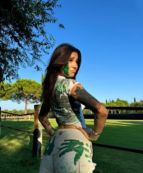 Sara Esp sito modelo libre imagen