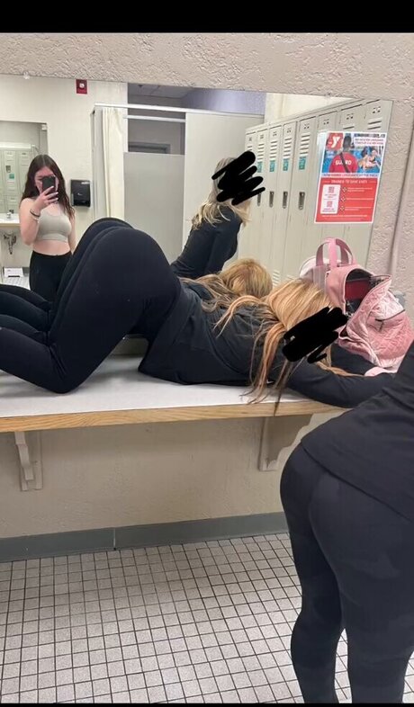 Emmy Moore modèle xxx archive