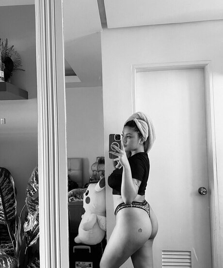 Gladys Jane Jimenez star erotic photo
