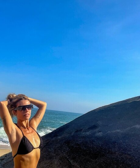 Juliana Didone modèle xxx galerie