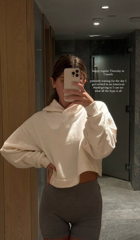 Carla Bezanson estrella del arte imagen