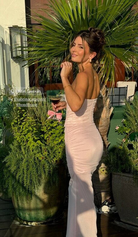 Carla Bezanson xxx estrella porno imágenes