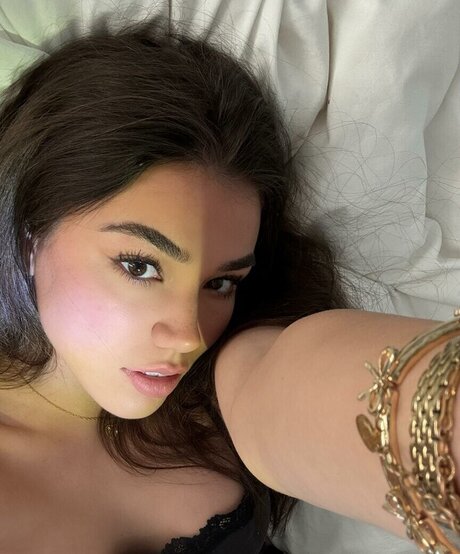 Sirvientas asiáticas onlyfans desnudos fotos