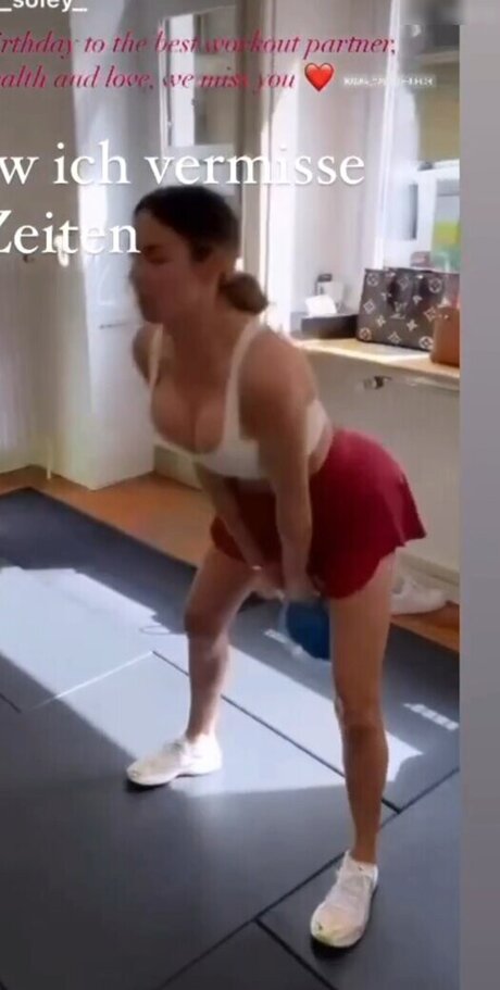 Anna Maria Ferchichi buena actriz fotos