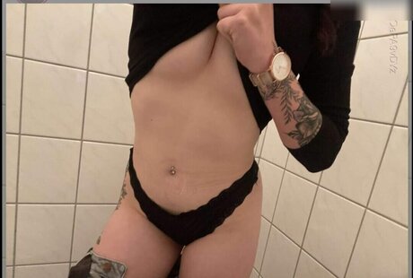 melina love69 star du porno exclusive image