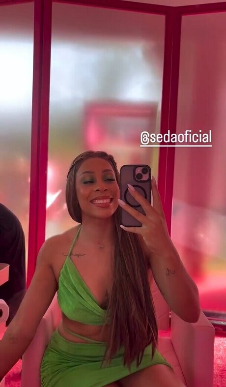 Lorrane Dos Santos étoile hd des photos