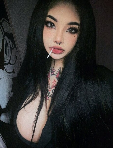Sobaroll nudes actress gallery